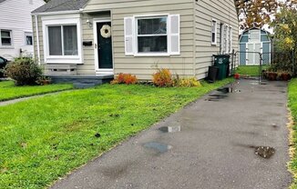 2 beds, 1 bath, $1,650