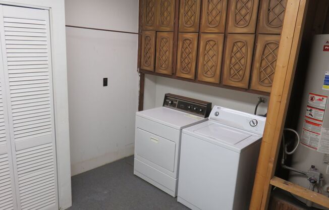 4 beds, 2 baths, $2,500