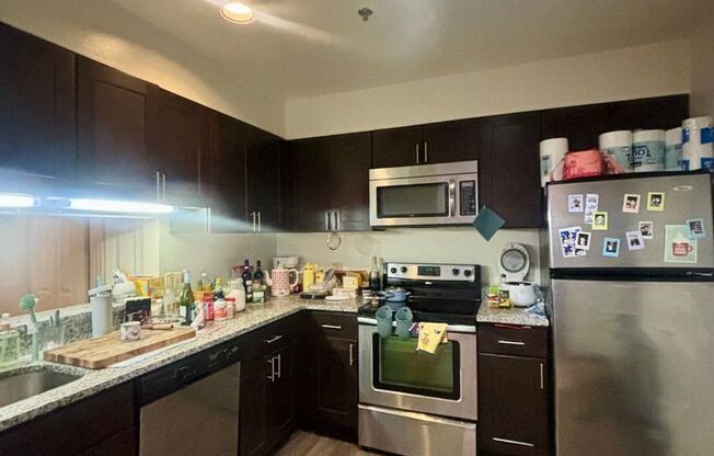 1 bed, 1 bath, 600 sqft, $1,689, Unit 425