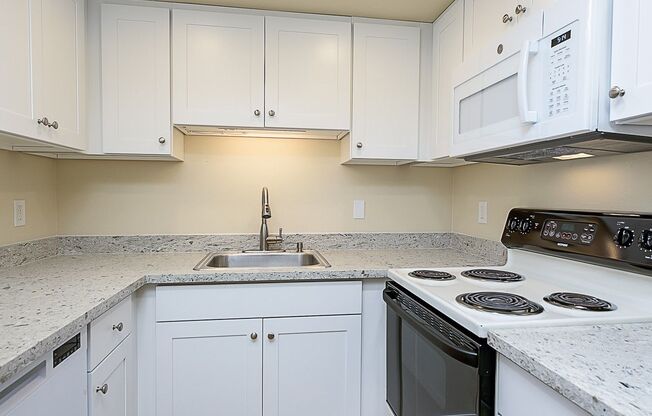 2 beds, 1 bath, 800 sqft, $2,250, Unit 107