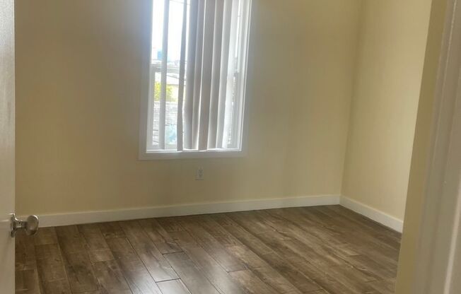 2 beds, 1 bath, 550 sqft, $2,150, Unit 7a