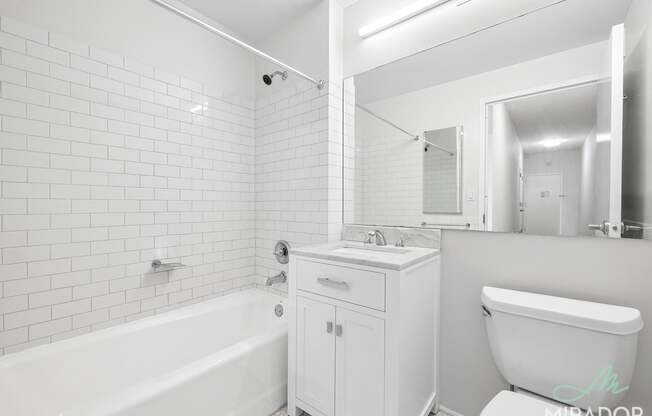 1 bed, 1 bath, $5,300, Unit 19B