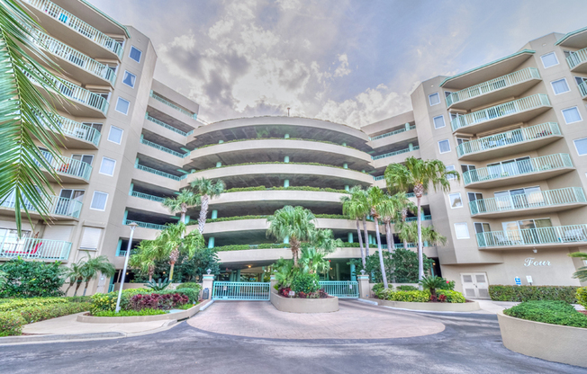 Beautiful 3 Bedroom Condo in Daytona Beach Shores!