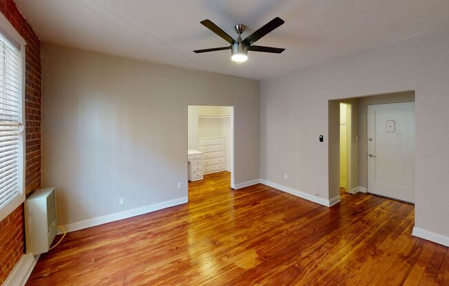 Studio, 1 bath, 450 sqft, $1,425, Unit 103