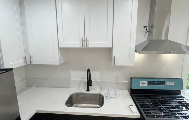 Normandie Luxury Apartments LLC