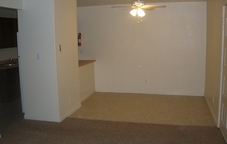 2 beds, 1 bath, 900 sqft, $950, Unit 20