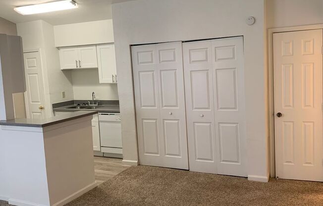 2 beds, 2 baths, 1,038 sqft, $1,215, Unit 3101