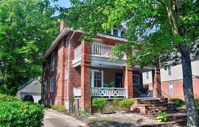 Beautiful Older home renovated for todays lifestyle