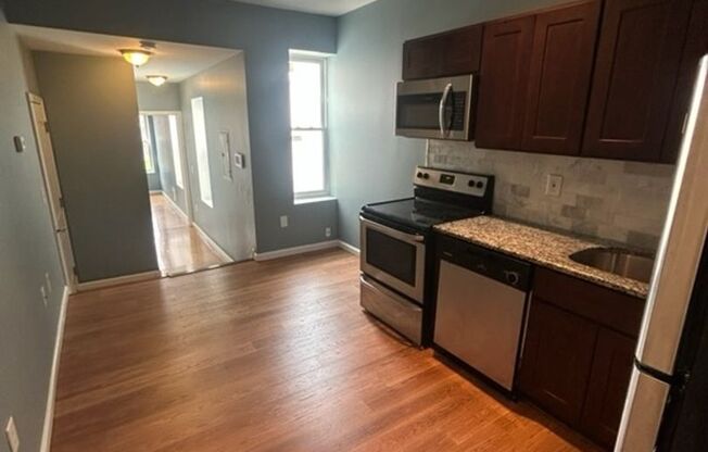 Beautiful 2-Bedroom Apartment Near Temple University | Central Air | Furnished Option Available | Internet Included