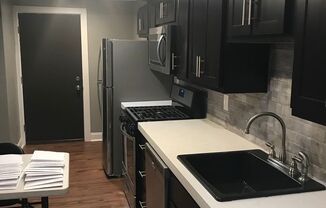 3 beds, 2 baths, $2,250, Unit Apt. #1