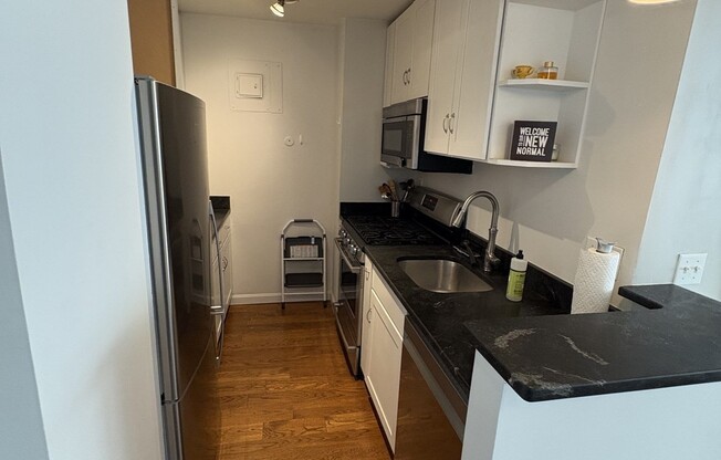 Studio, 1 bath, 605 sqft, $3,000, Unit 26H