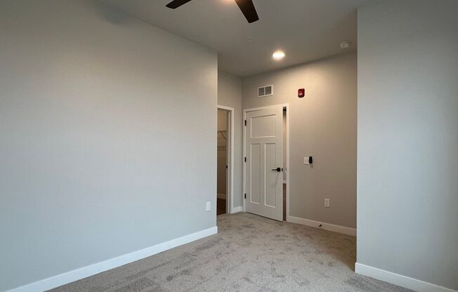 1 bed, 1 bath, 669 sqft, $1,465, Unit WR 305-219