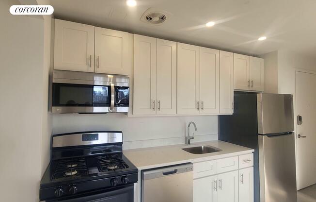 2 beds, 2 baths, $7,850, Unit 12B