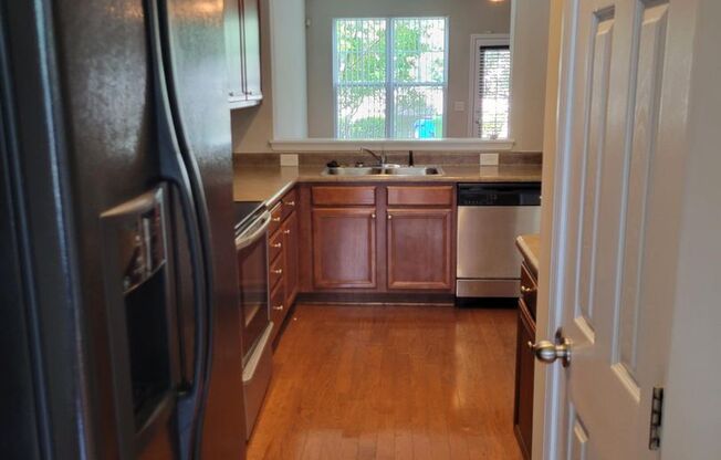 Beautiful 2Br 2.5Ba Townhome in North Raleigh! Available Now!