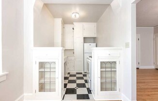 JEANNE MANOR APARTMENTS (JEAN01)