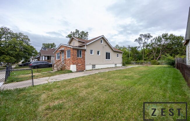 Welcome to this charming 3-bedroom, 1-bathroom