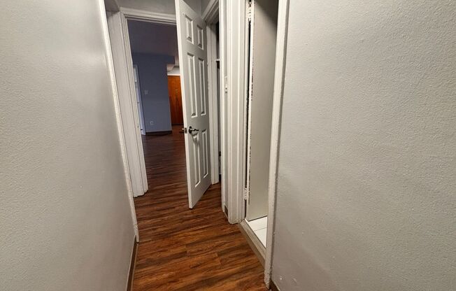 2 beds, 1 bath, 800 sqft, $1,520, Unit 6230 Fifth Ave. #A3-E