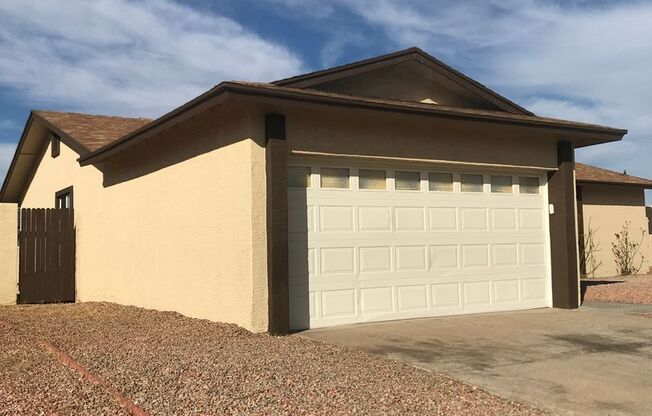 Great North Phoenix Home Near 7th Ave & Grovers