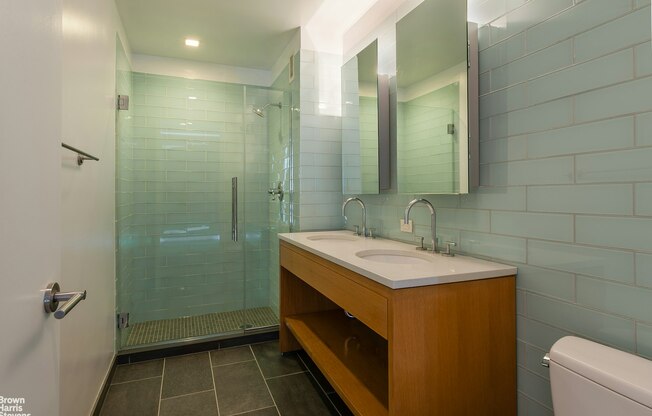 2 beds, 2.5 baths, 1,253 sqft, $8,500, Unit 39H