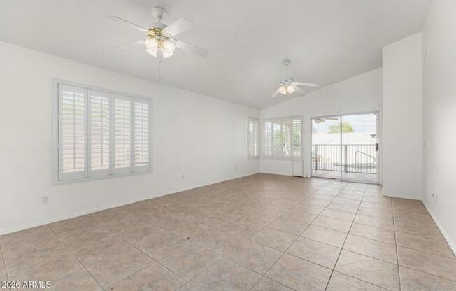 16243 N Oachs Dr, Surprise - Wonderful 3 Bed w/pool