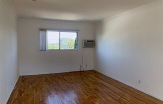 1 bed, 1 bath, $2,190, Unit 5