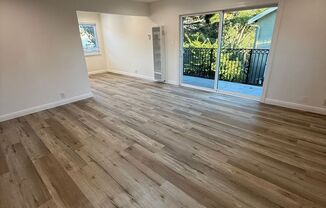 Bir - 906 E. 4th Av.