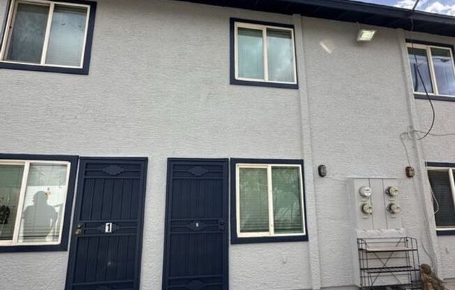 Charming 2BR Duplex in Surprise