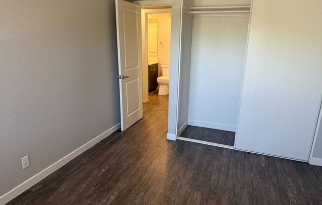 2 beds, 1 bath, 853 sqft, $2,550, Unit 9G