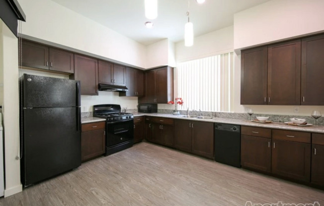 Studio, 1 bath, 605 sqft, $1,895, Unit Apt 307