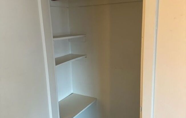 Studio, 1 bath, 348 sqft, $1,197, Unit 306B