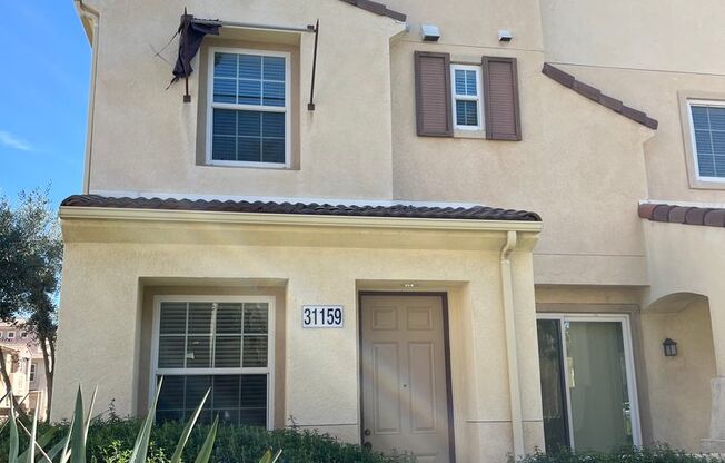 3 Bedroom Townhouse in Gated South Temecula Community