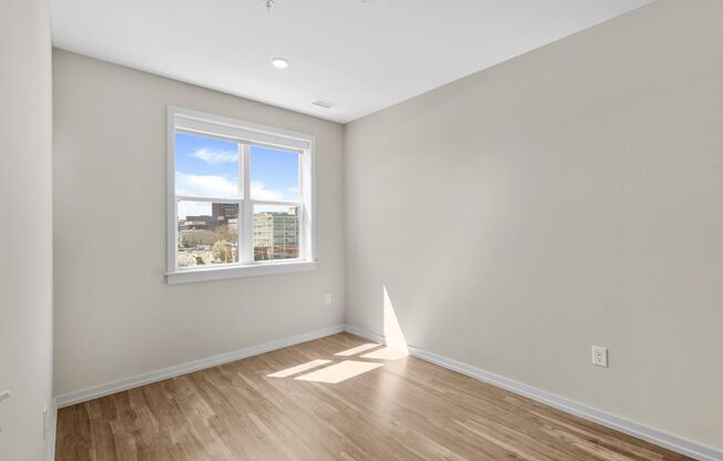 1 bed, 1 bath, 614 sqft, $2,120, Unit 423