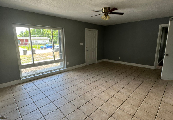 5209 PALISADES DR