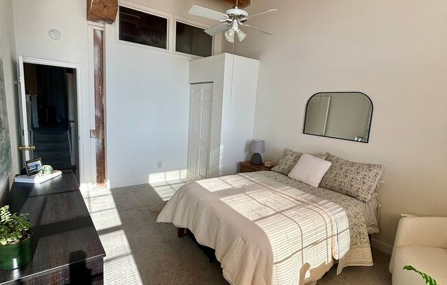 2 beds, 2 baths, 900 sqft, $2,199, Unit 330