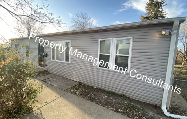Spacious 3-Bedroom Suburban Home with Modern Upgrades and Convenient Location!