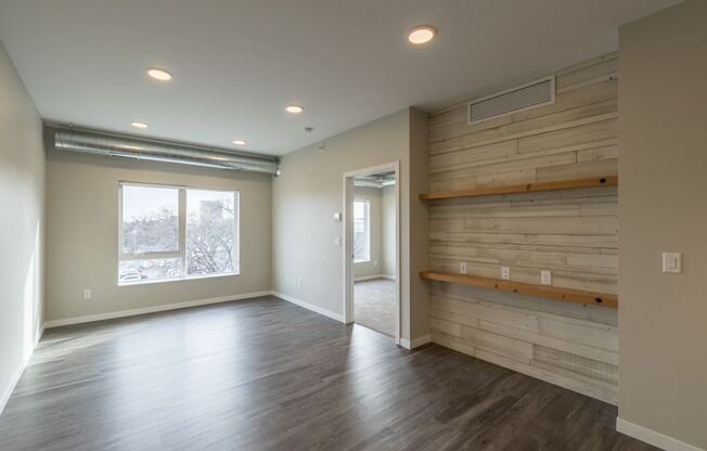 1 bed, 1 bath, 668 sqft, $1,175, Unit 213