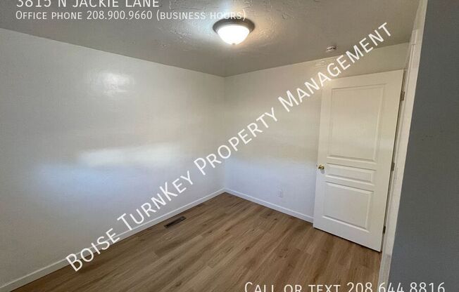 3815 N JACKIE LN