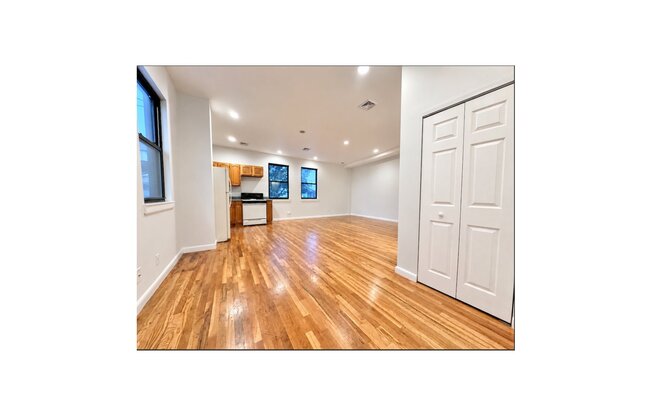 Studio, 1 bath, $2,550, Unit 2F