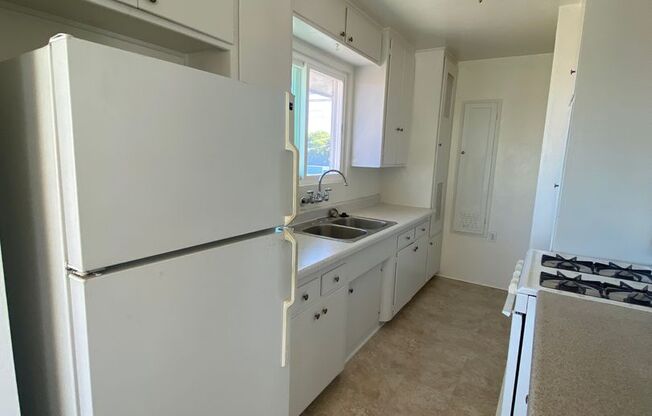 1 bed, 1 bath, 550 sqft, $2,200, Unit 4444