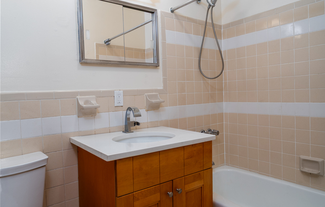 247 W 123 ST