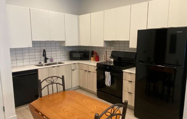 1 bed, 1 bath, 595 sqft, $1,415, Unit 104