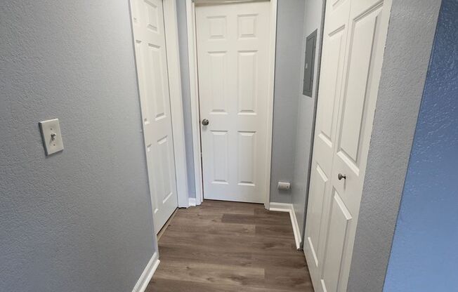 1 bed, 1 bath, 723 sqft, $1,545, Unit B21