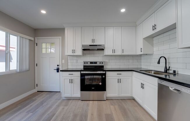 1 bed, 1 bath, 440 sqft, $2,295, Unit 203