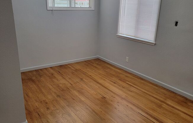 Large 3 bedroom 1 bath house for rent.
