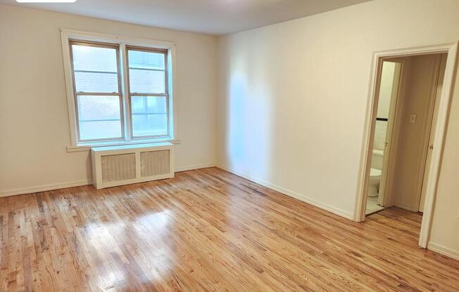 Studio, 1 bath, $1,875, Unit 23E