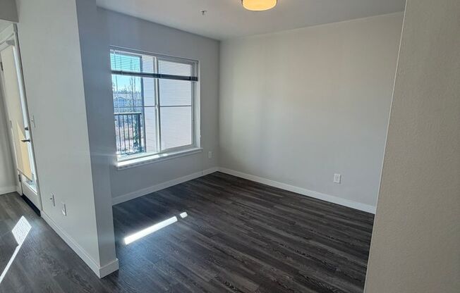 Studio, 1 bath, 501 sqft, $1,600, Unit 418