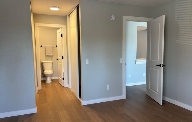 2 beds, 2 baths, 910 sqft, $2,720, Unit 7J