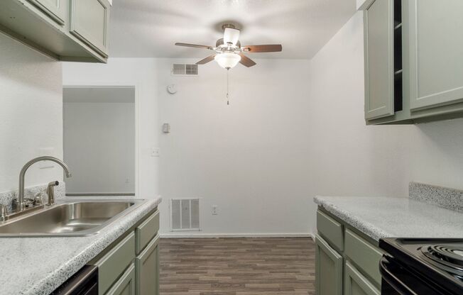 1 bed, 1 bath, 600 sqft, $789, Unit N-04