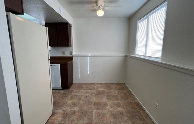 2 beds, 1 bath, $925, Unit 566 Chastain # 4