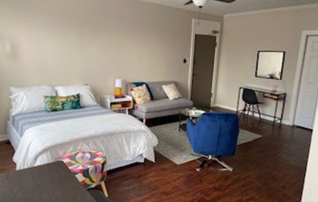 Studio, 1 bath, 400 sqft, $875, Unit 507